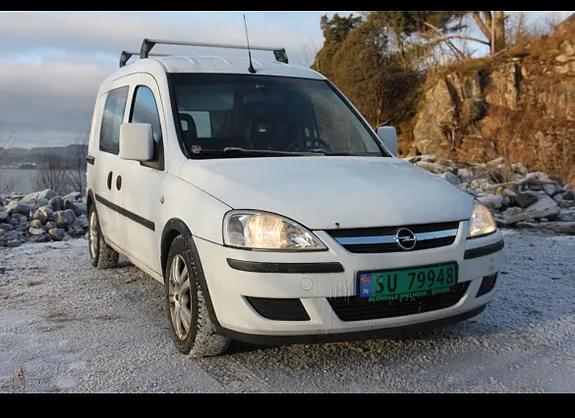 Opel Combo 2010 photo 2