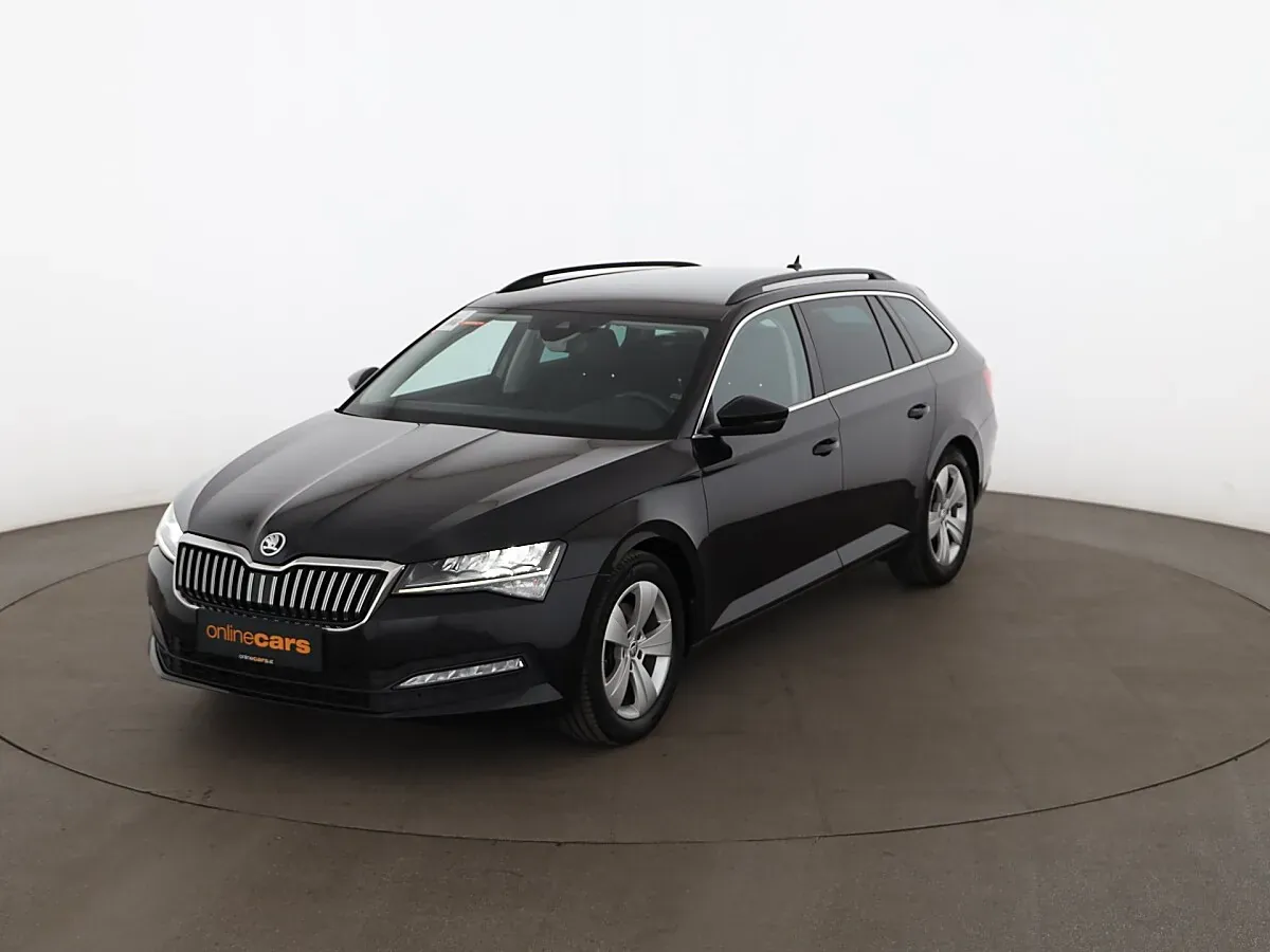Skoda Superb 2022 photo 2