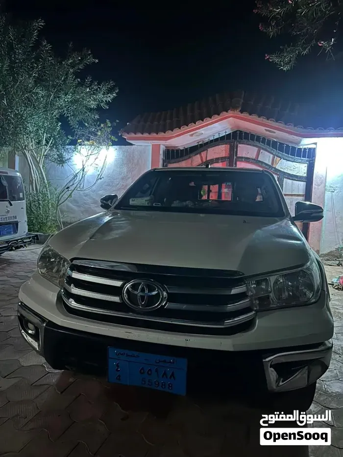 Toyota Hilux