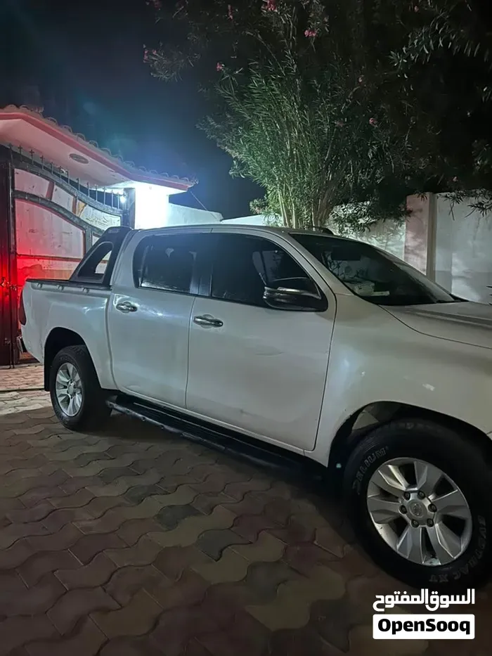 Toyota Hilux 2016 photo 4