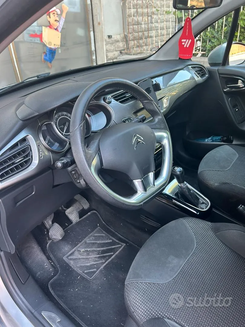 Citroen C3 2010 photo 4