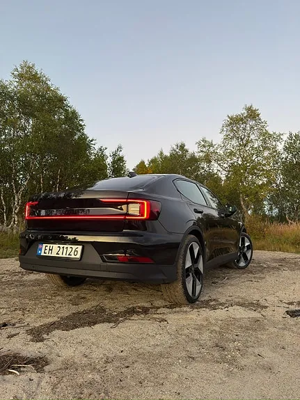 Polestar 2 2023 photo 4