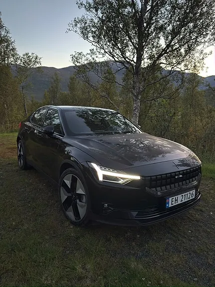 Polestar 2 2023 photo 3