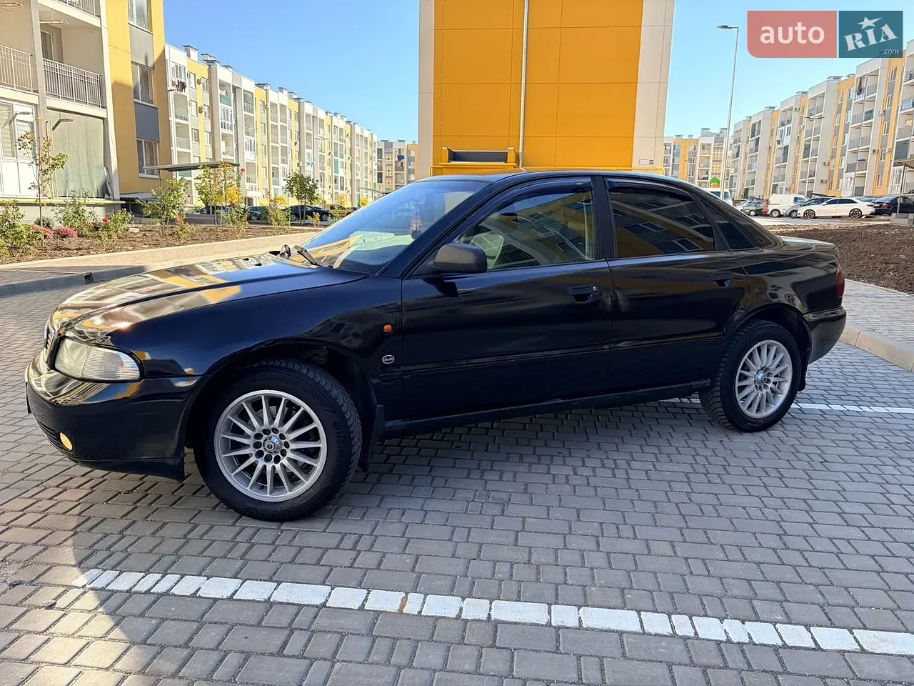 Audi A4 1996 photo 3