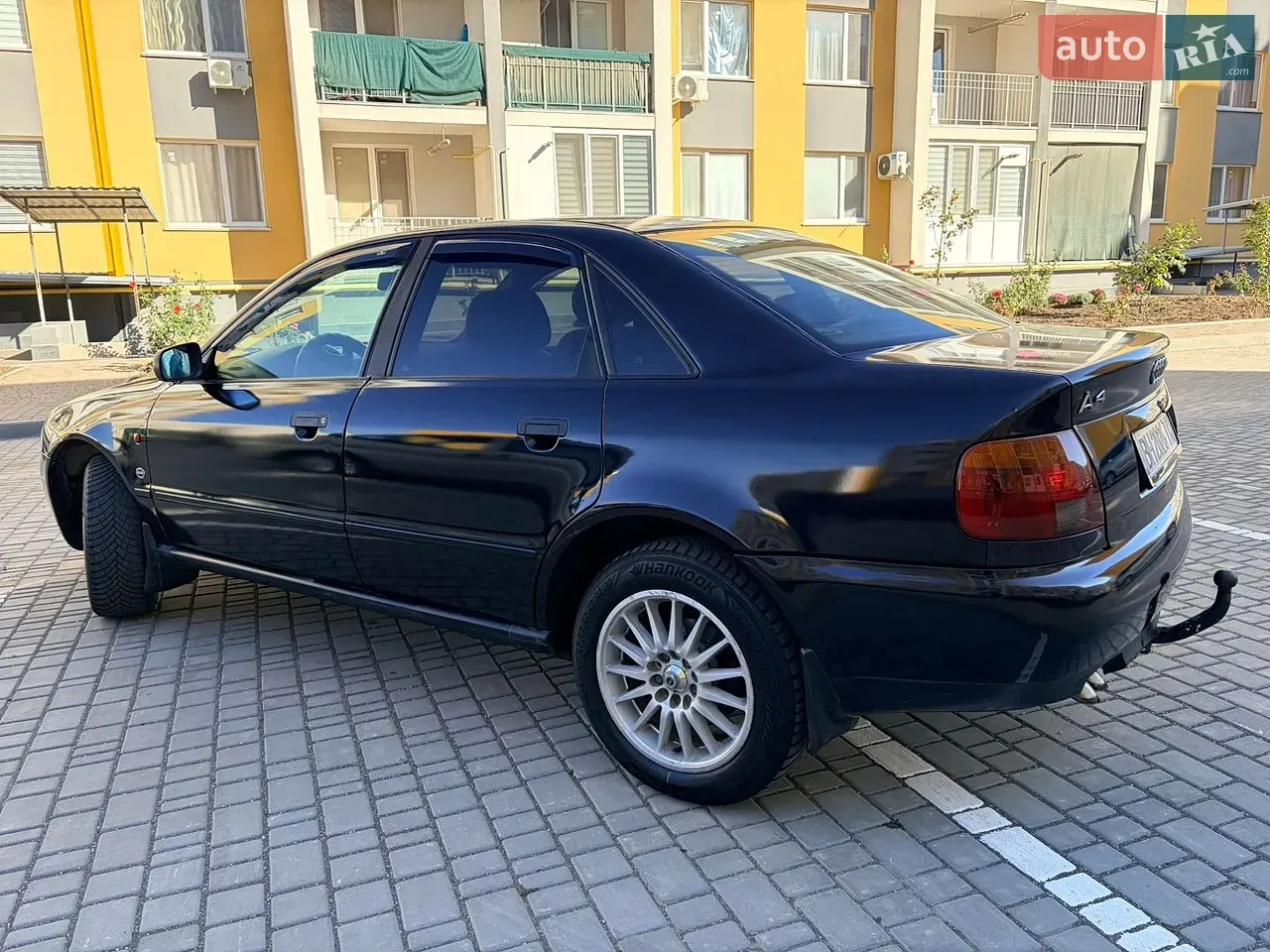 Audi A4 1996 photo 4