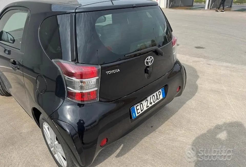 Toyota Iq 2010 photo 3