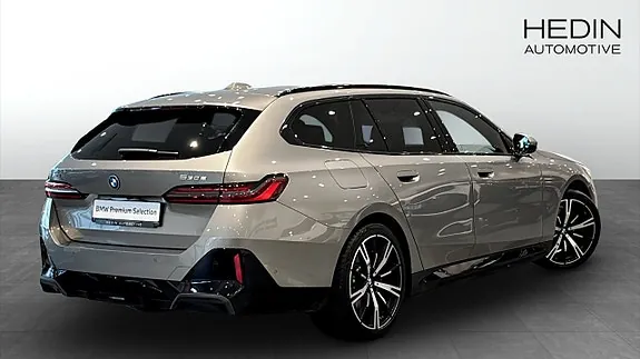 BMW 530E 2026 photo 2