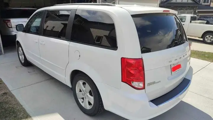 Dodge Grand Caravan 2016 photo 3