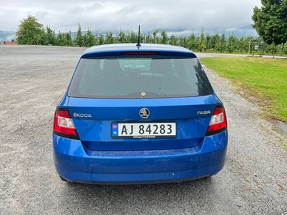Skoda Fabia 2016 photo 4