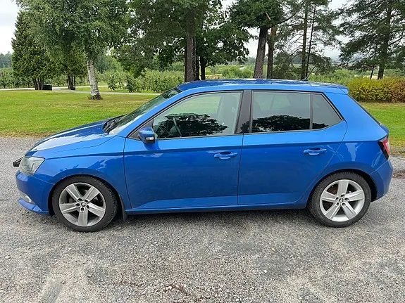 Skoda Fabia 2016 photo 2