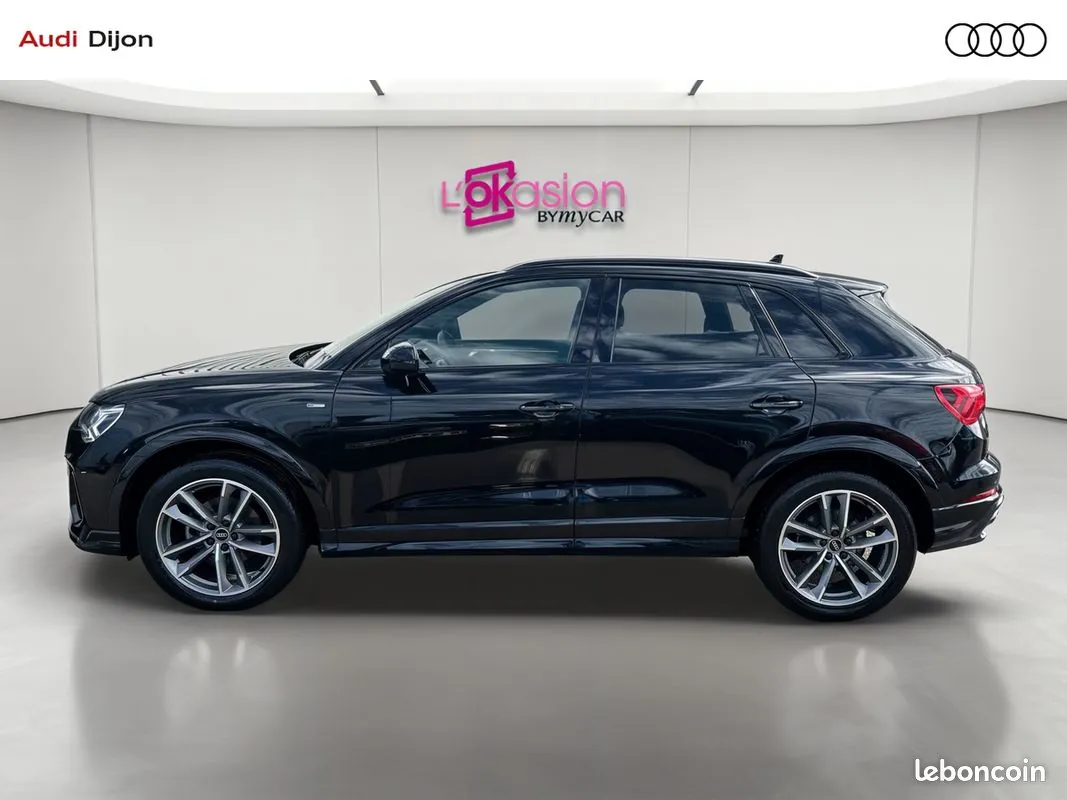 Audi Q3 2022 photo 2