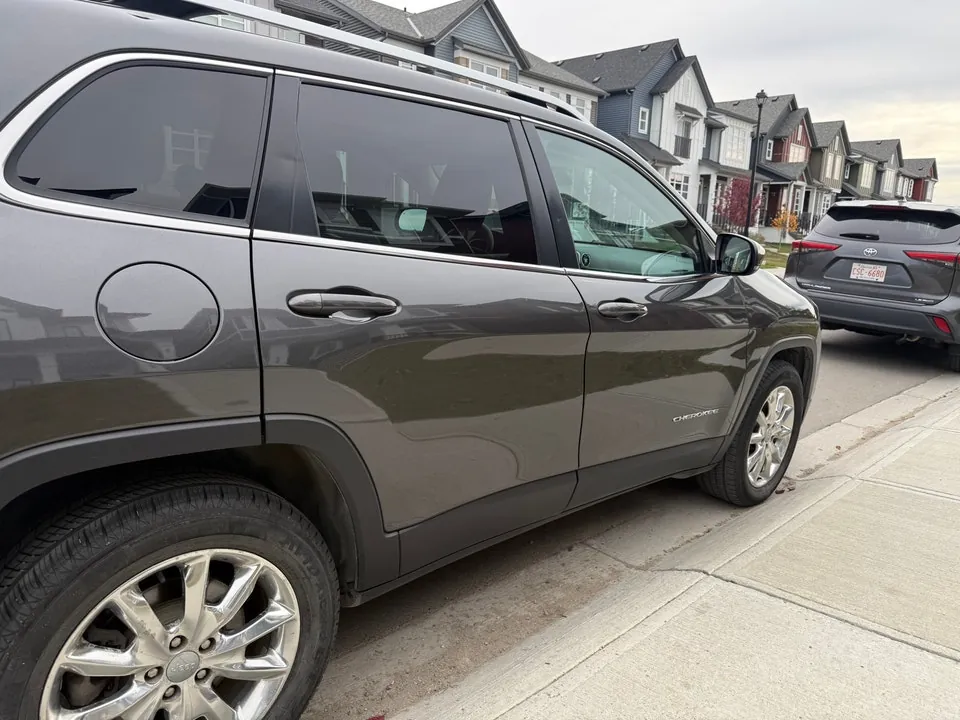 Jeep Cherokee 2014 photo 3
