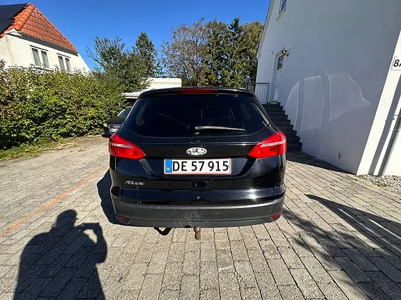Ford Focus 2016 photo 2