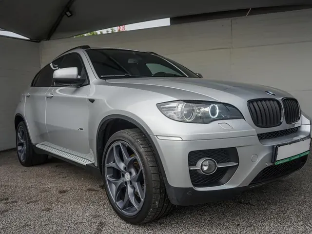 BMW X6 2012 photo 2