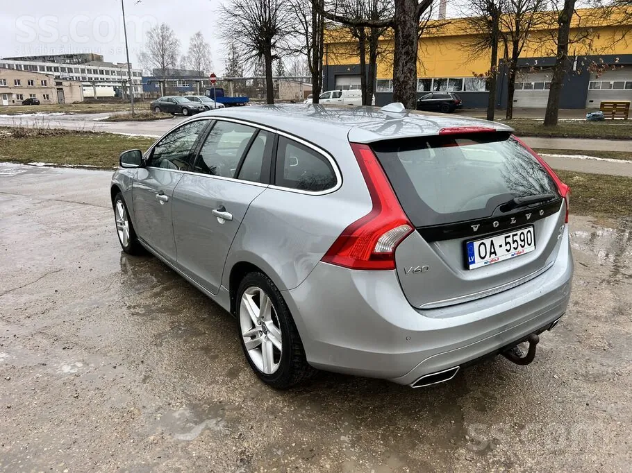 Volvo V60 2013 photo 4