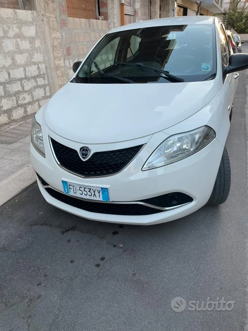 Lancia Ypsilon 2016 photo 4