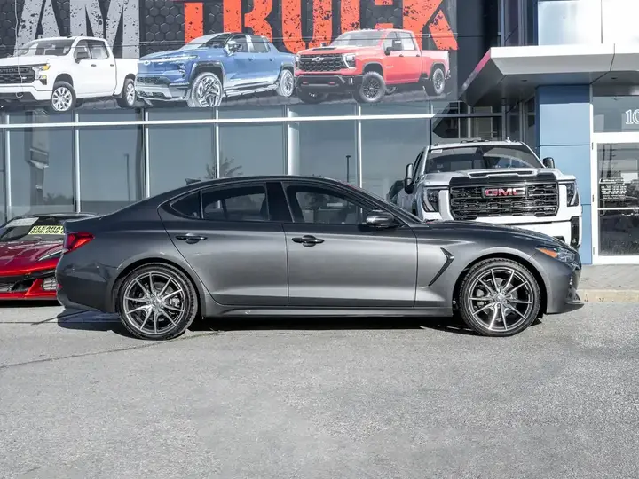 Genesis G70 2019 photo 3