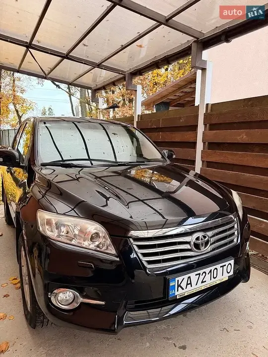 Toyota Rav4 2010 photo 4
