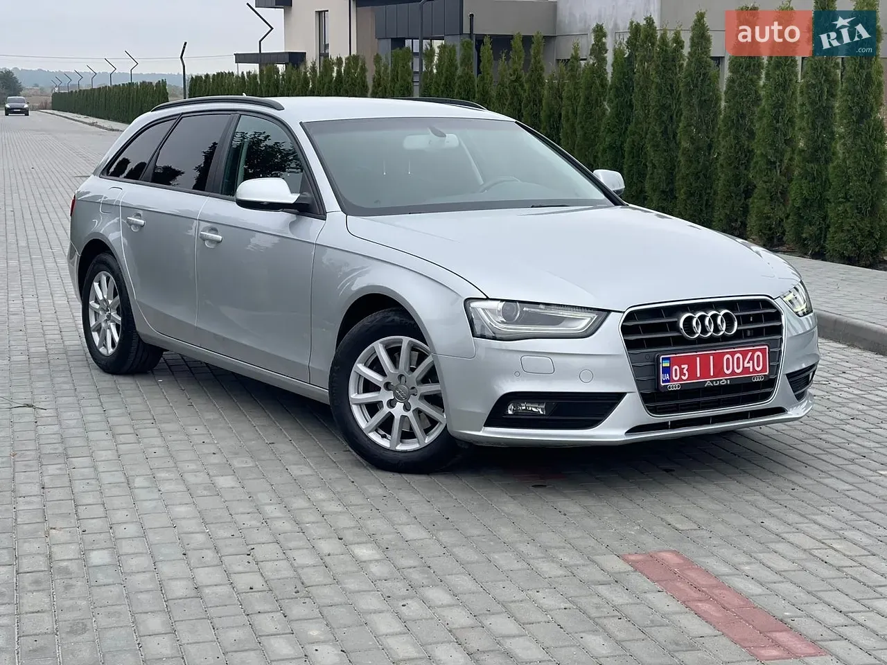 Audi A4 2012 photo 3