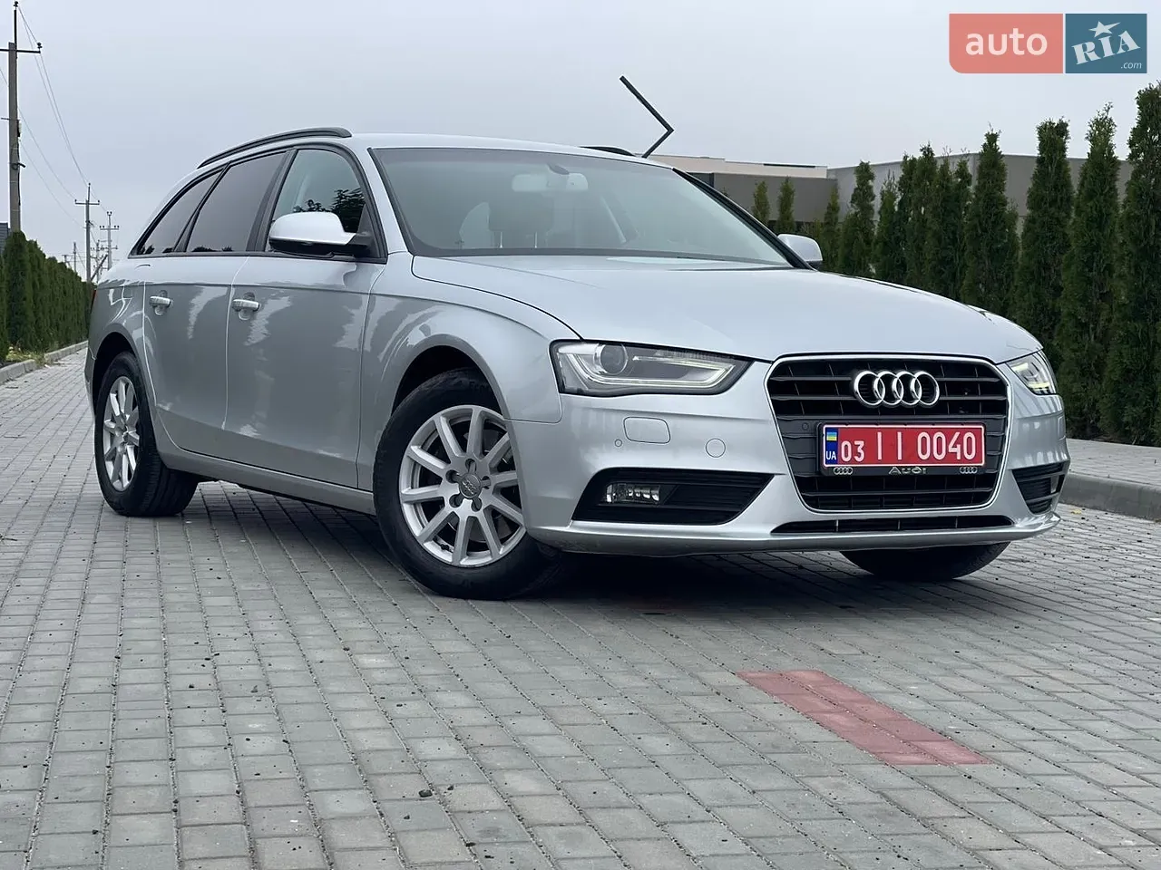 Audi A4 2012 photo 4