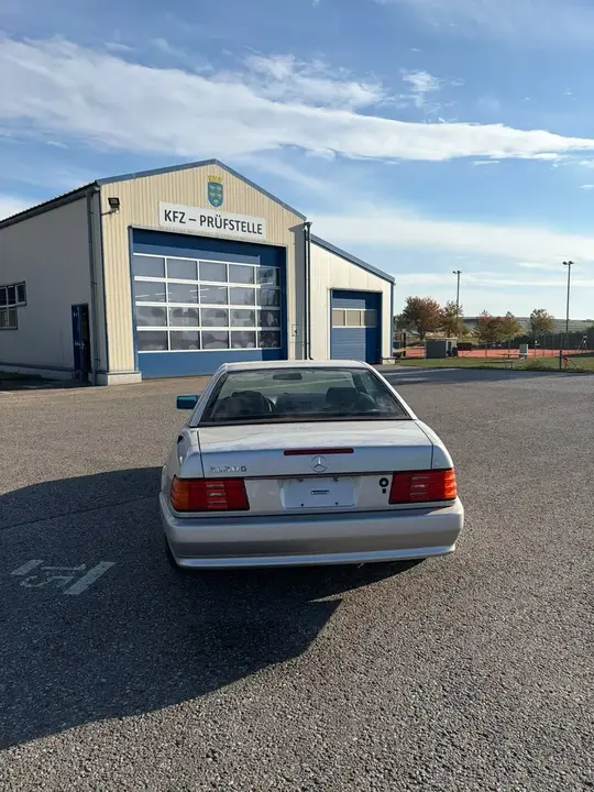 Mercedes-Benz Sl-Class 1993 photo 3