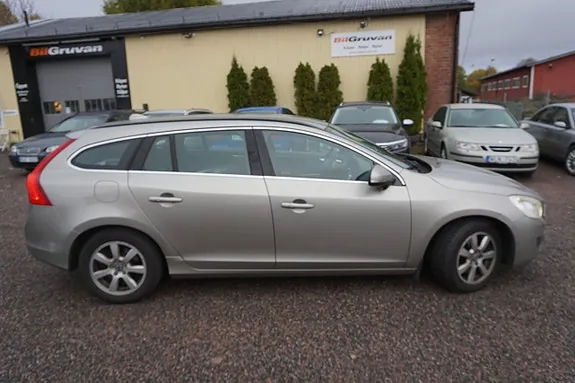Volvo V60 2012 photo 4