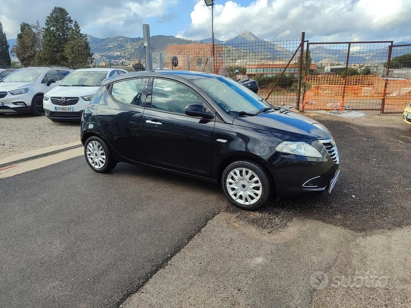 Lancia Ypsilon 2014 photo 3