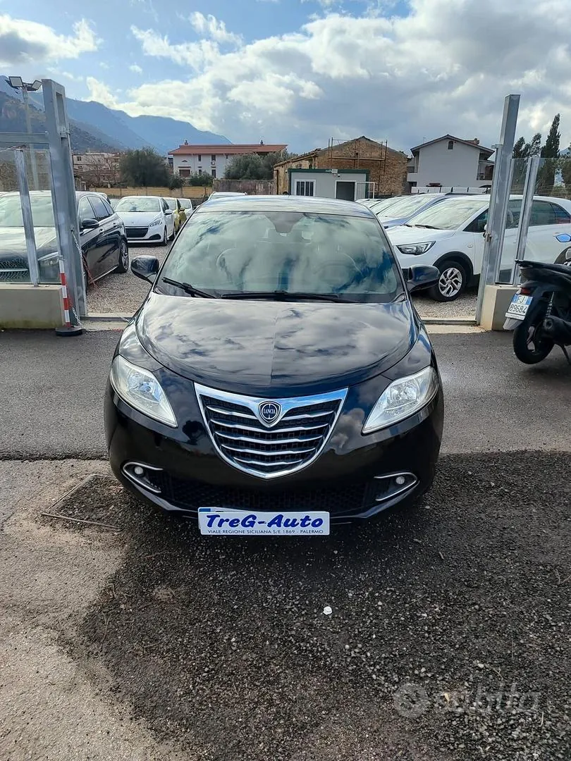Lancia Ypsilon 2014 photo 4