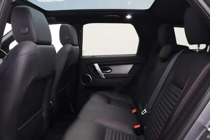 Land Rover Discovery Sport 2023 photo 5