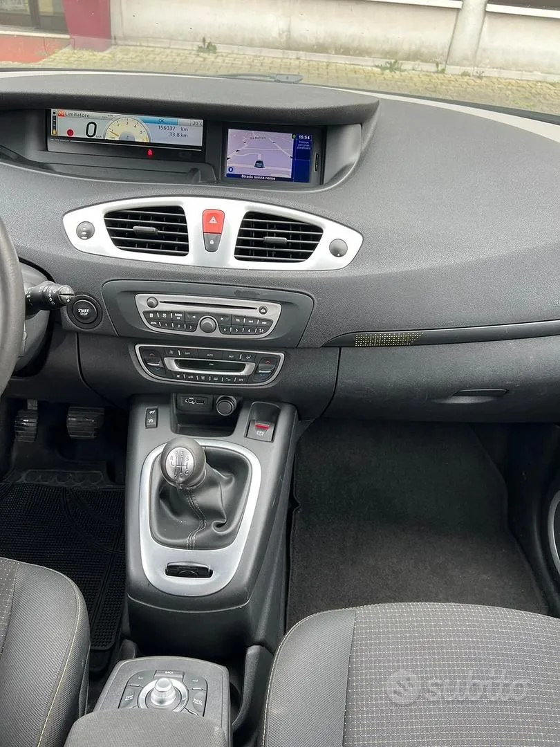 Renault Scenic 2010 photo 5