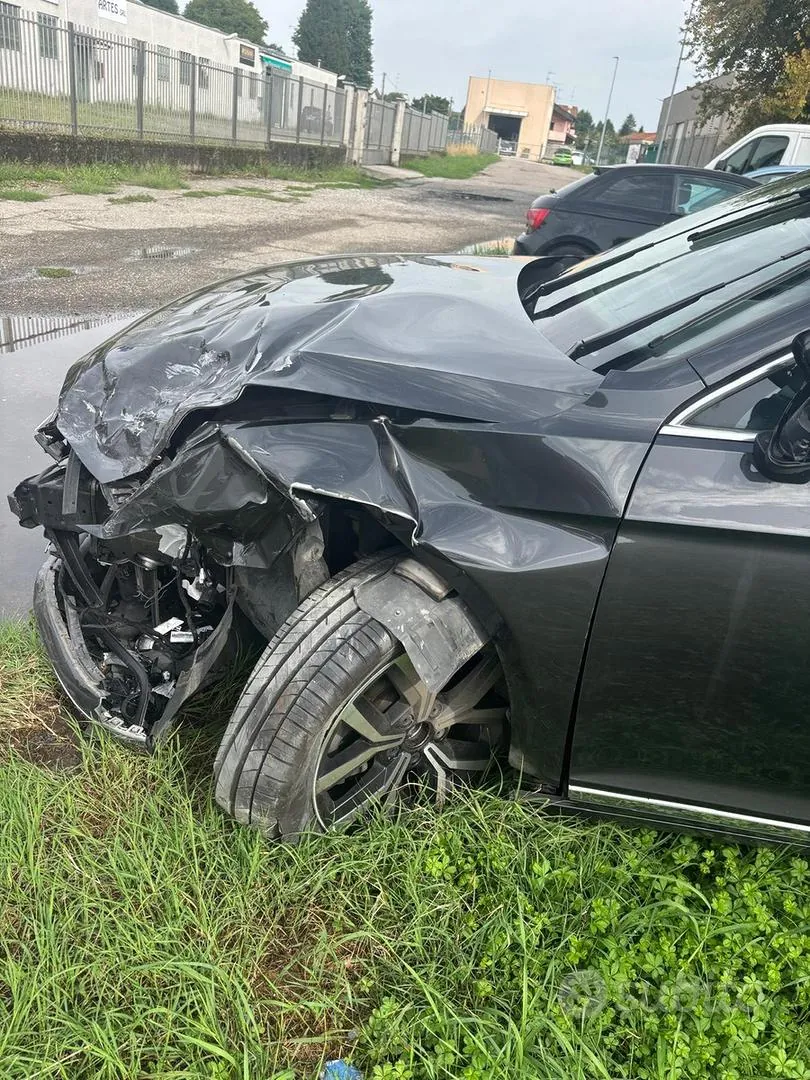 Volkswagen Passat 2019 photo 4