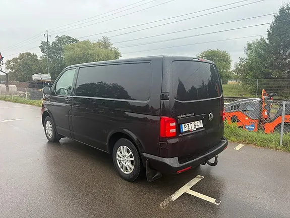 Volkswagen Transporter 2017 photo 2