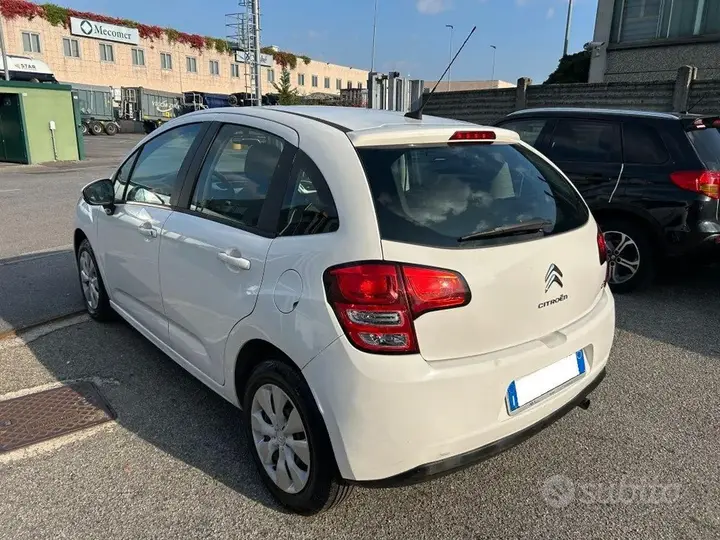 Citroen C3 2011 photo 3