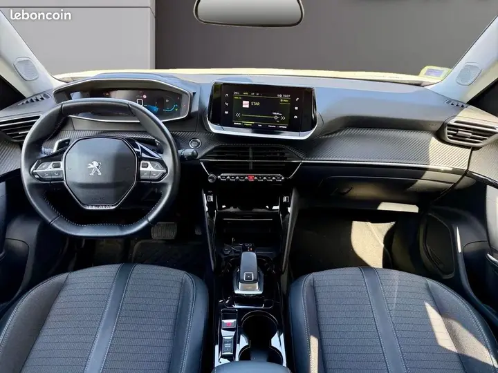 Peugeot 2008 2021 photo 2