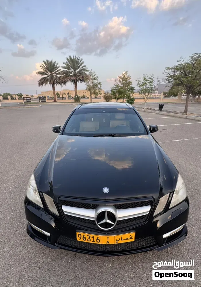 Mercedes-Benz E-Class 2012 photo 2