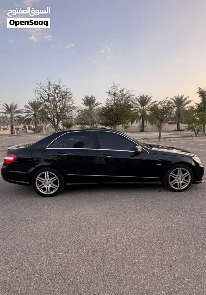 Mercedes-Benz E-Class 2012 photo 4