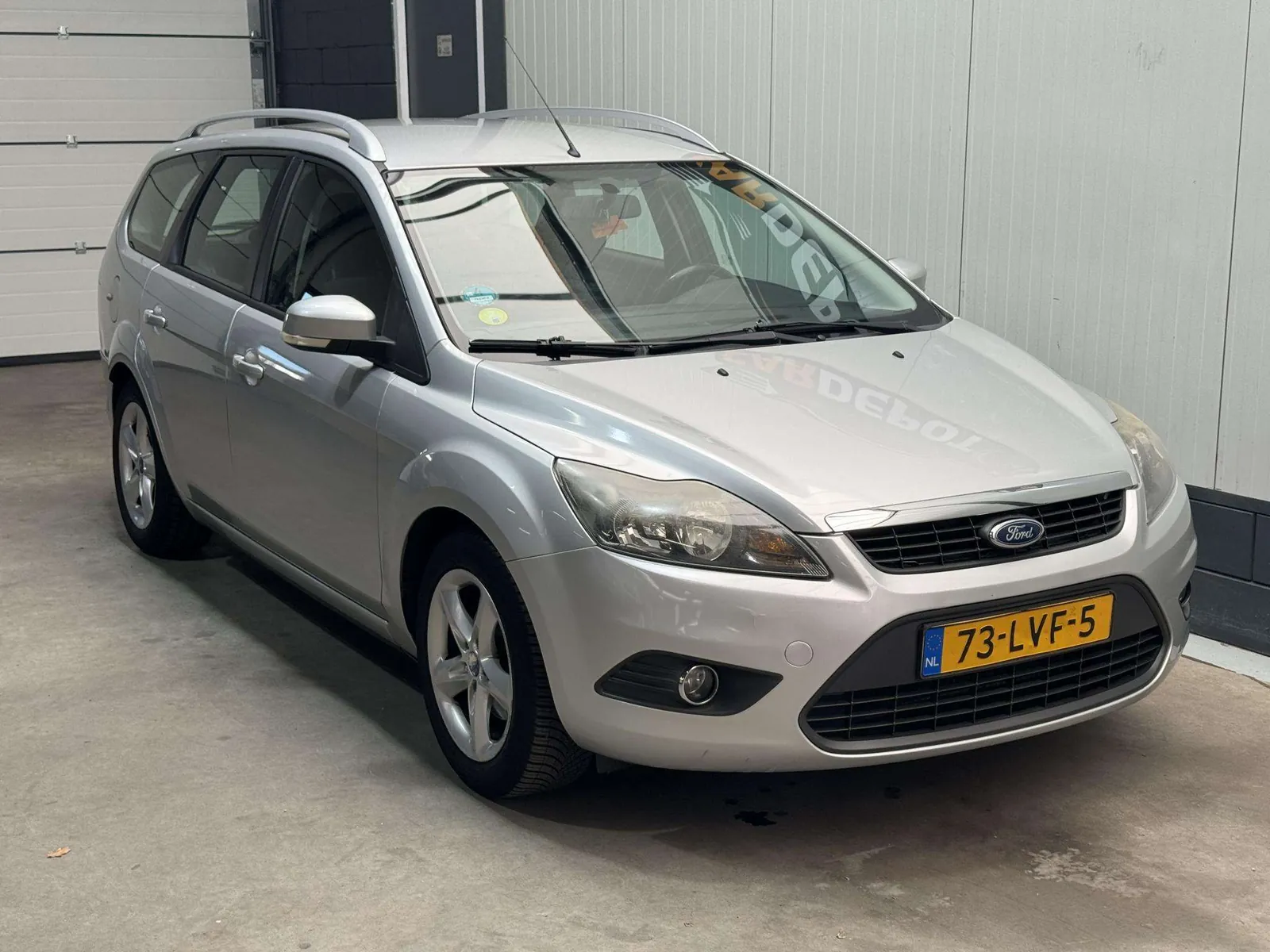 Ford Focus 2010 photo 3