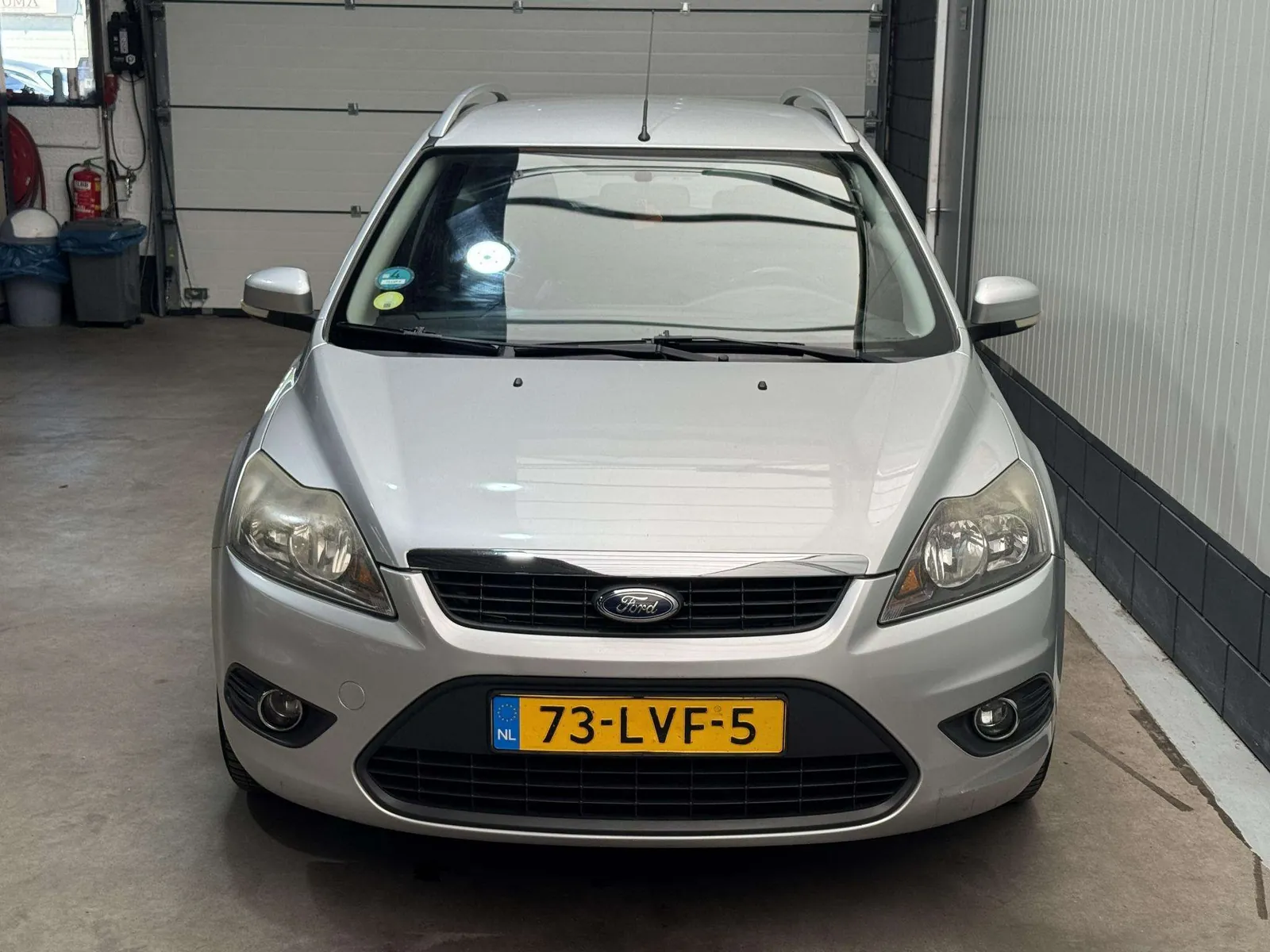 Ford Focus 2010 photo 2
