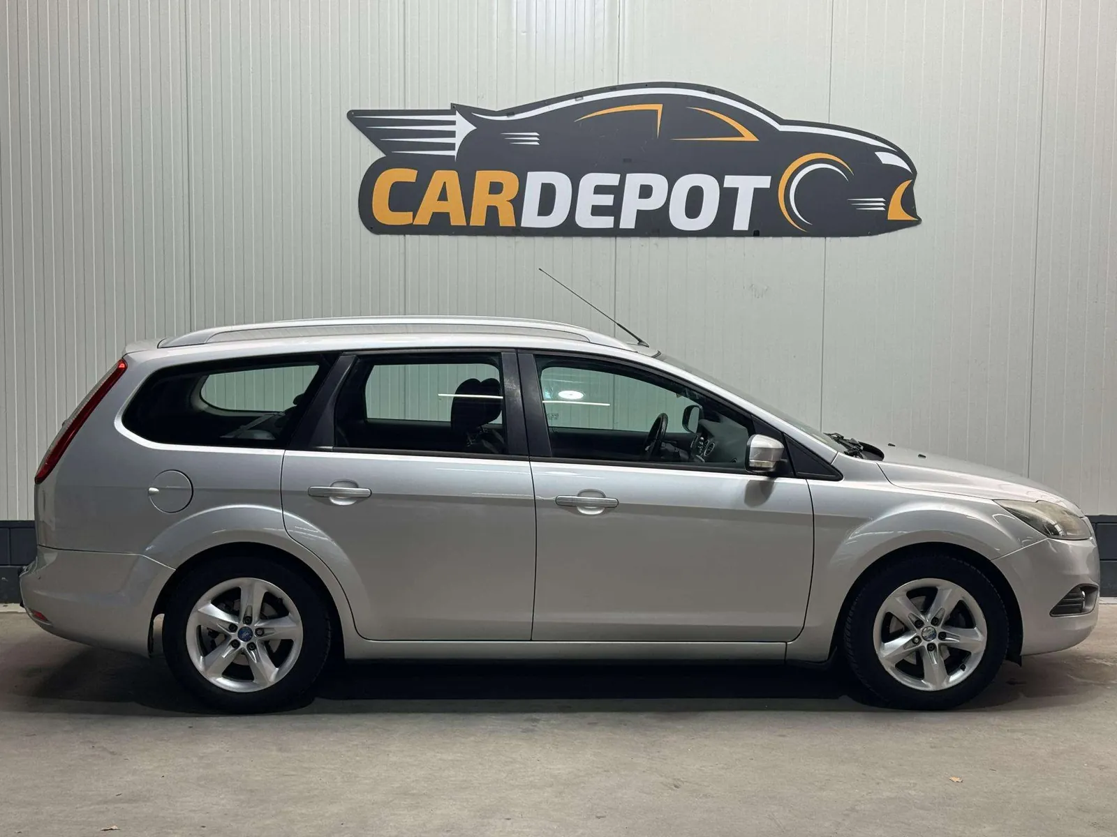 Ford Focus 2010 photo 4