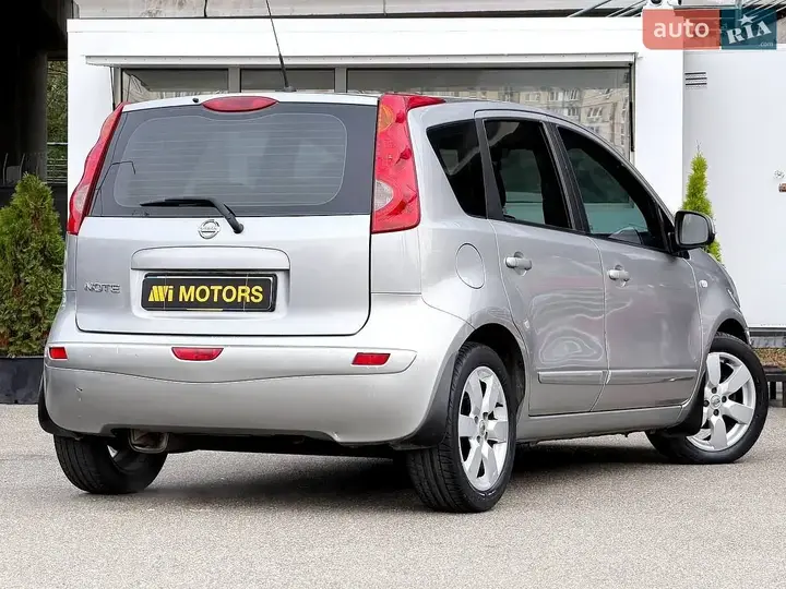 Nissan Note 2007 photo 4