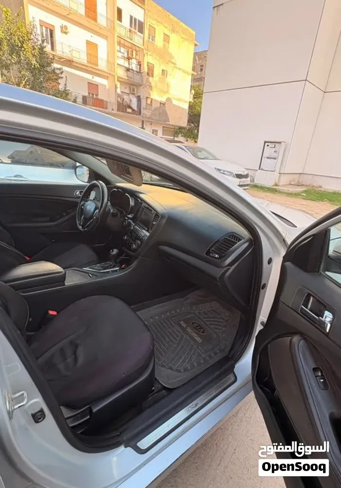 Kia Optima 2012 photo 2