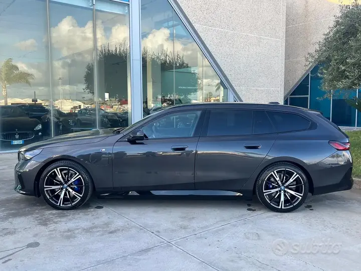 BMW 530E 2025 photo 2