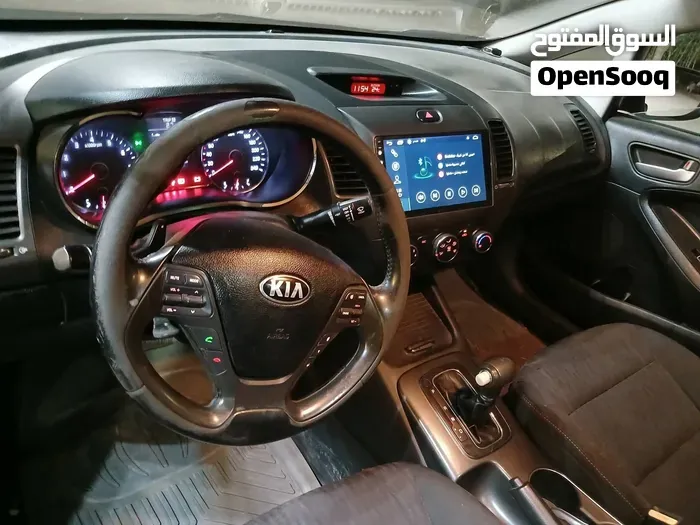 Kia K3 2015 photo 2