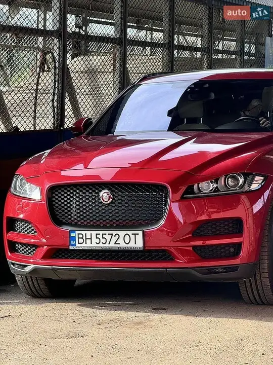 Jaguar F-Pace 2016 photo 2