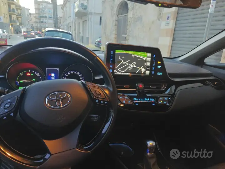 Toyota C-Hr 2020 photo 3