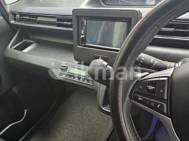 Suzuki Wagon R 2018 photo 2