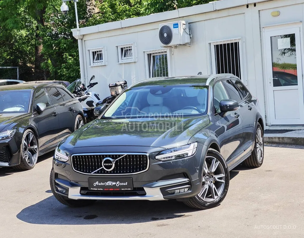 Volvo V90 Cross Country