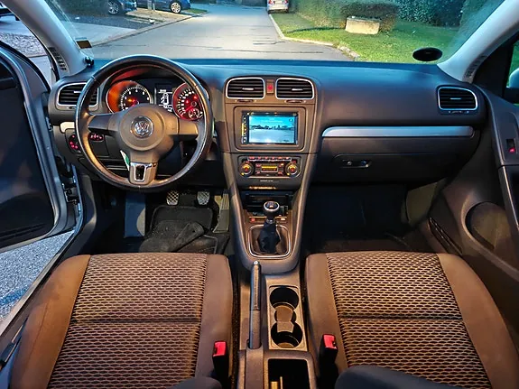 Volkswagen Golf 2009 photo 5