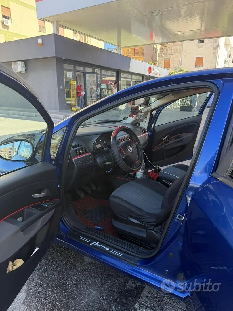 Fiat Grande Punto 2009 photo 5