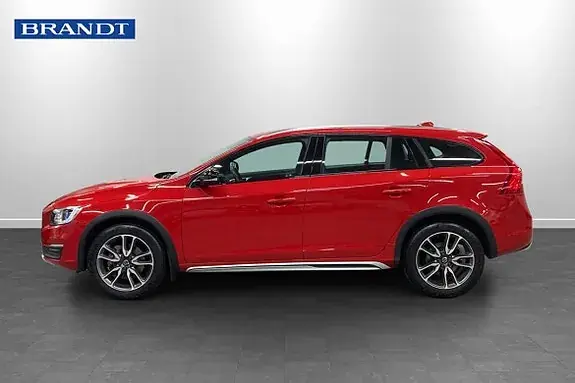 Volvo V60 Cross Country 2018 photo 3